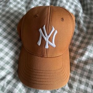 New York Yankees Embroidered Logo Cap - Burnt Orange
